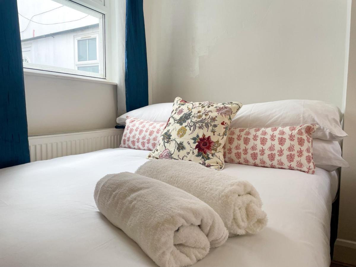 134 Kilburn Road Apartment Лондон Экстерьер фото