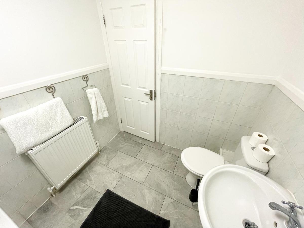 134 Kilburn Road Apartment Лондон Экстерьер фото